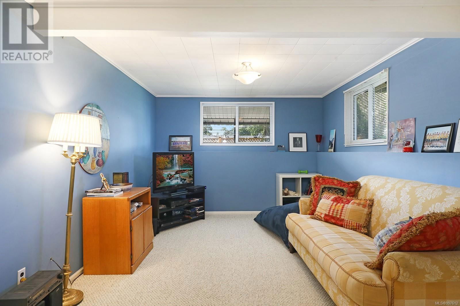 5037 SEAVIEW DRIVE Image 27