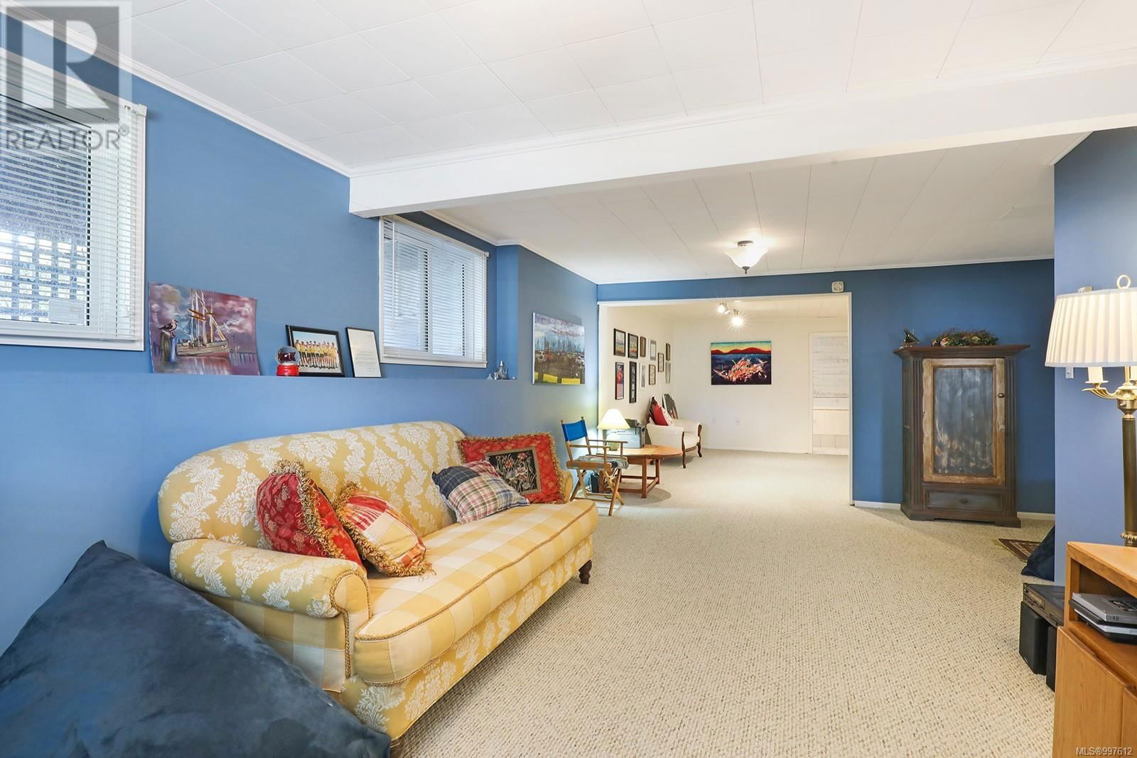 5037 SEAVIEW DRIVE Image 8