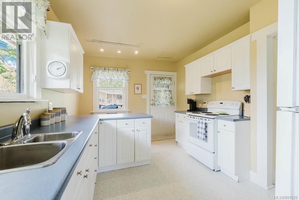 1240 BASIL AVENUE Image 11