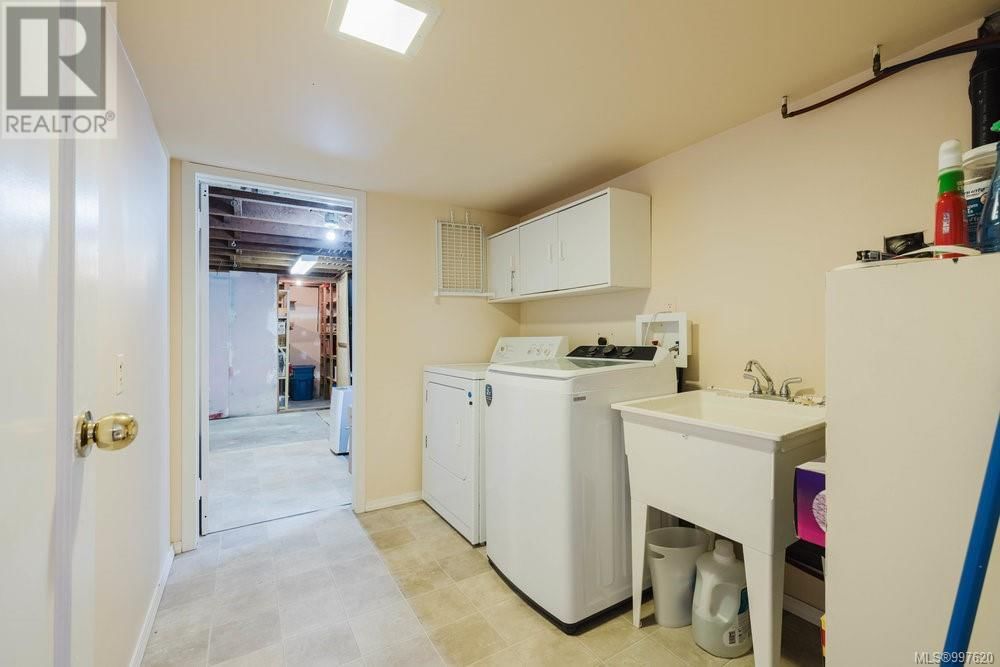 1240 BASIL AVENUE Image 19