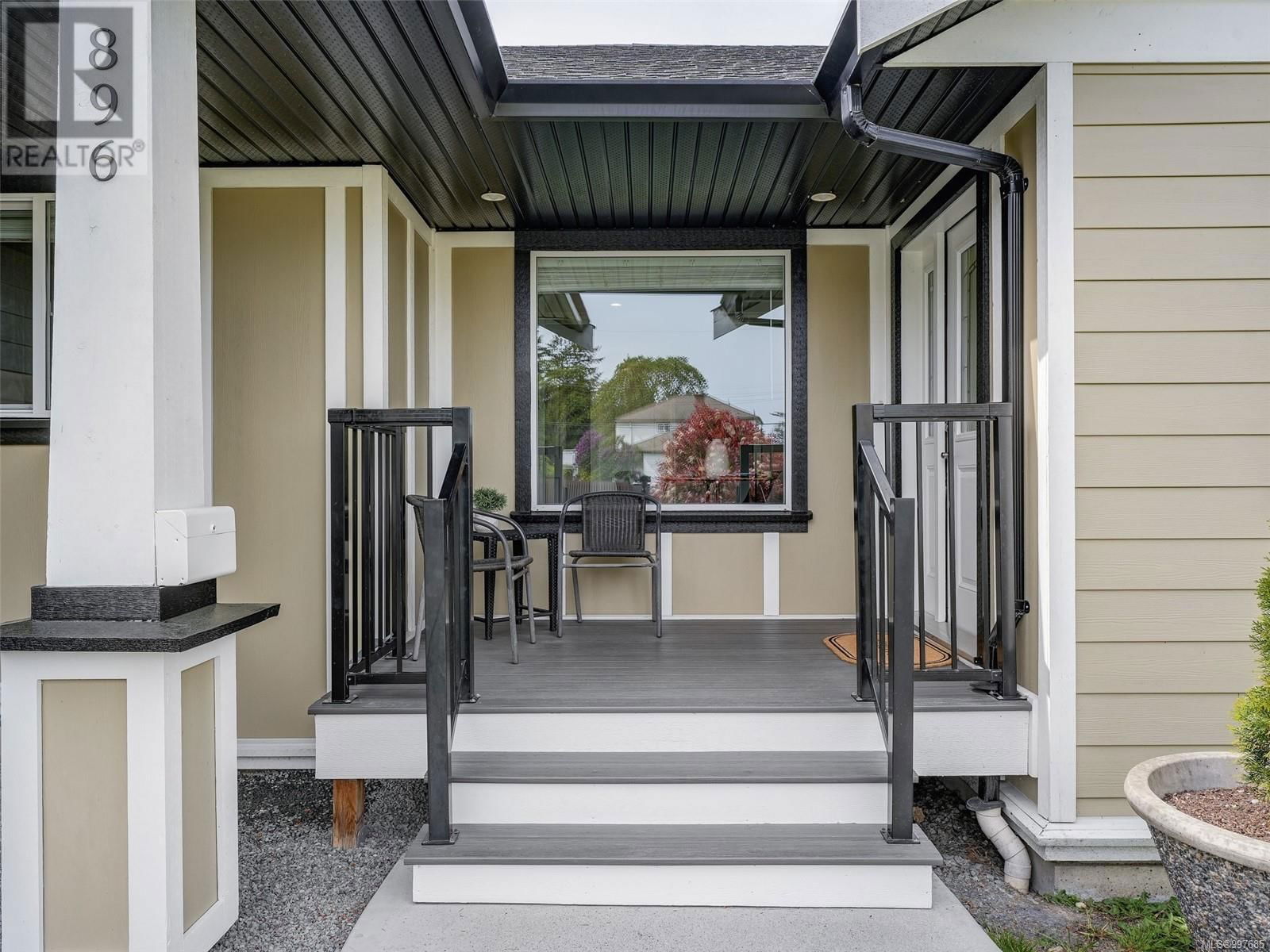 896 DELLWOOD ROAD Image 32