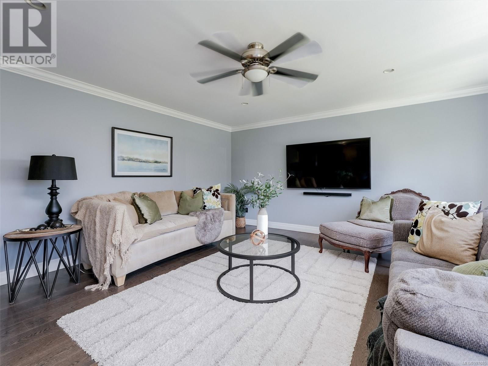 896 DELLWOOD ROAD Image 4