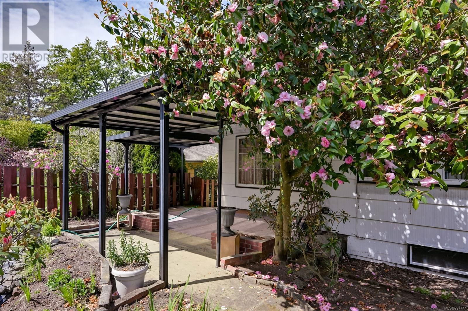 1233 TATTERSALL DRIVE Image 22