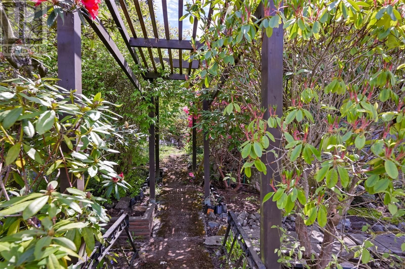 1233 TATTERSALL DRIVE Image 23