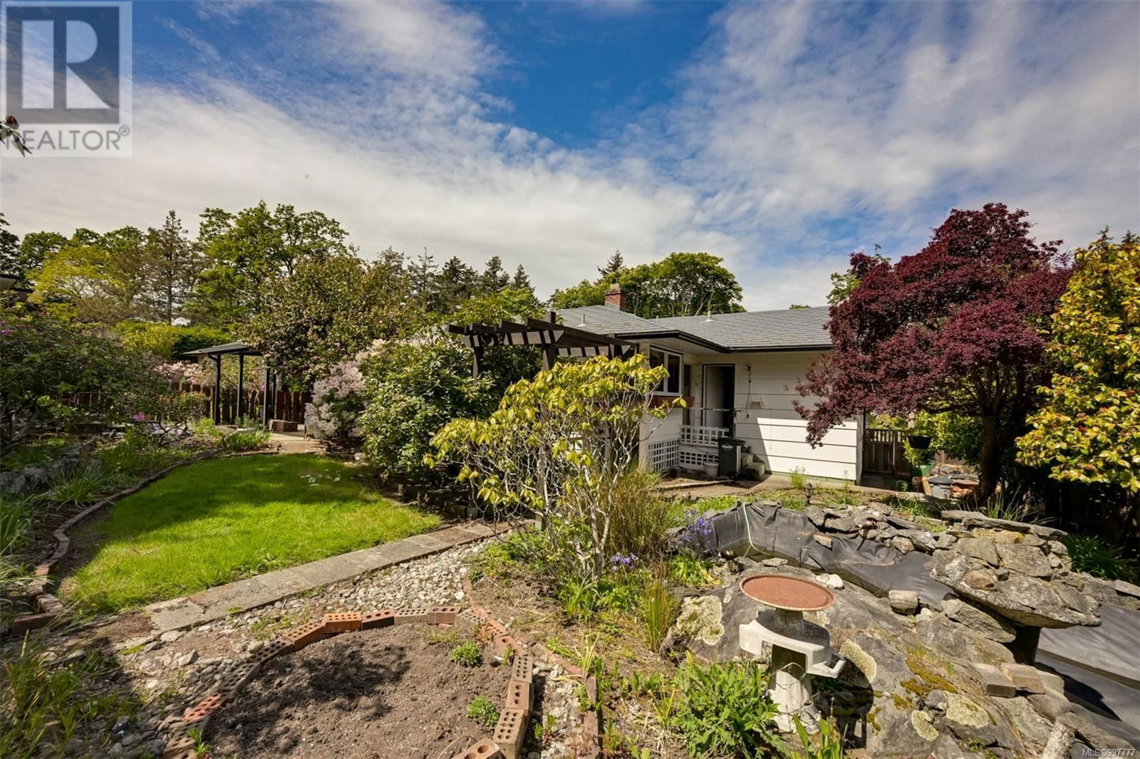 1233 TATTERSALL DRIVE Image 35