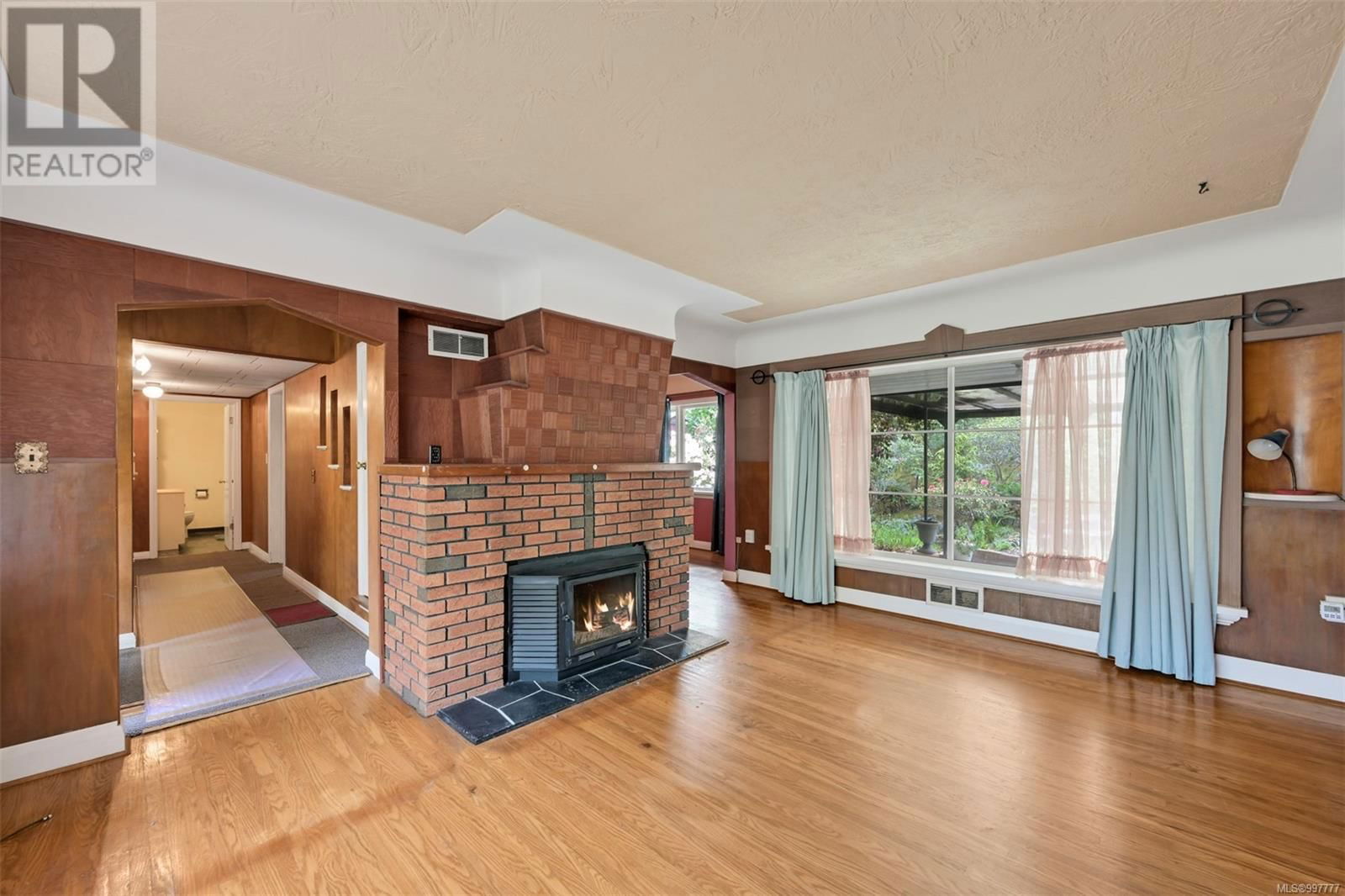 1233 TATTERSALL DRIVE Image 4