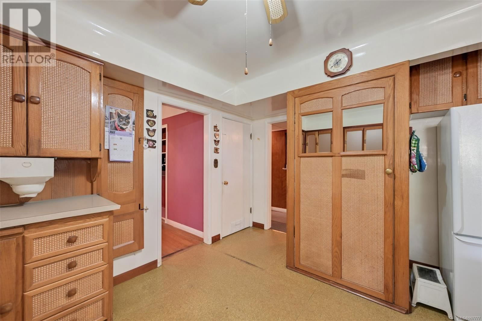 1233 TATTERSALL DRIVE Image 9