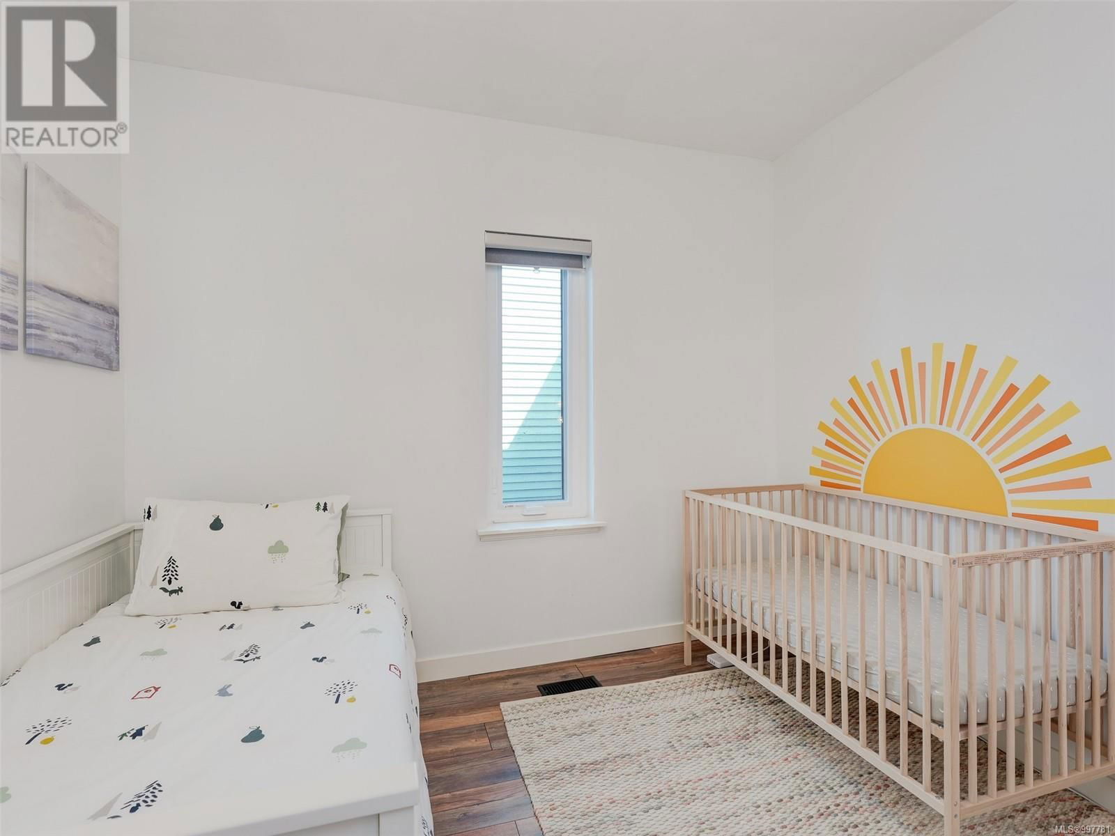2551 PRIOR STREET Image 16