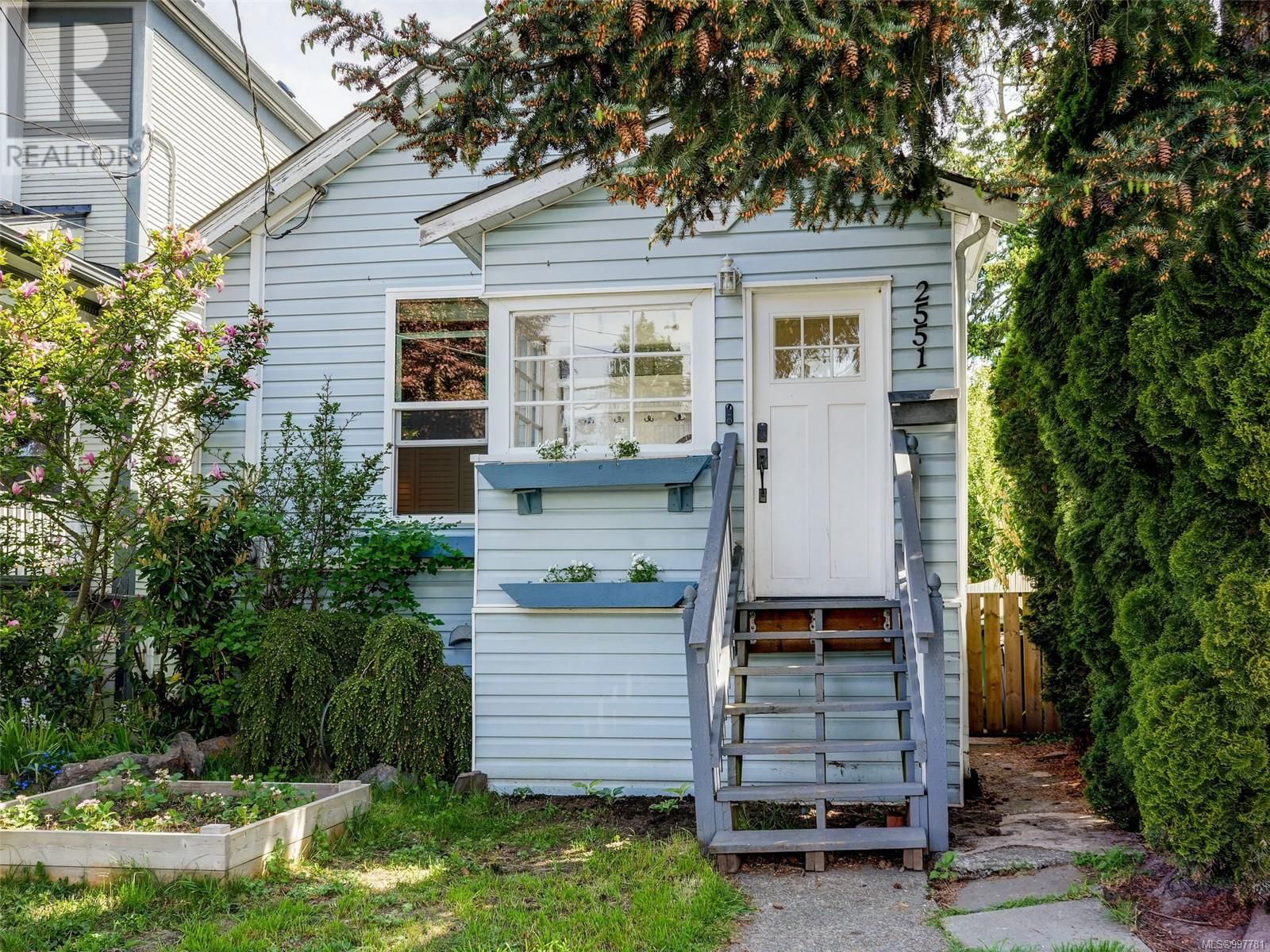 2551 PRIOR STREET Image 25