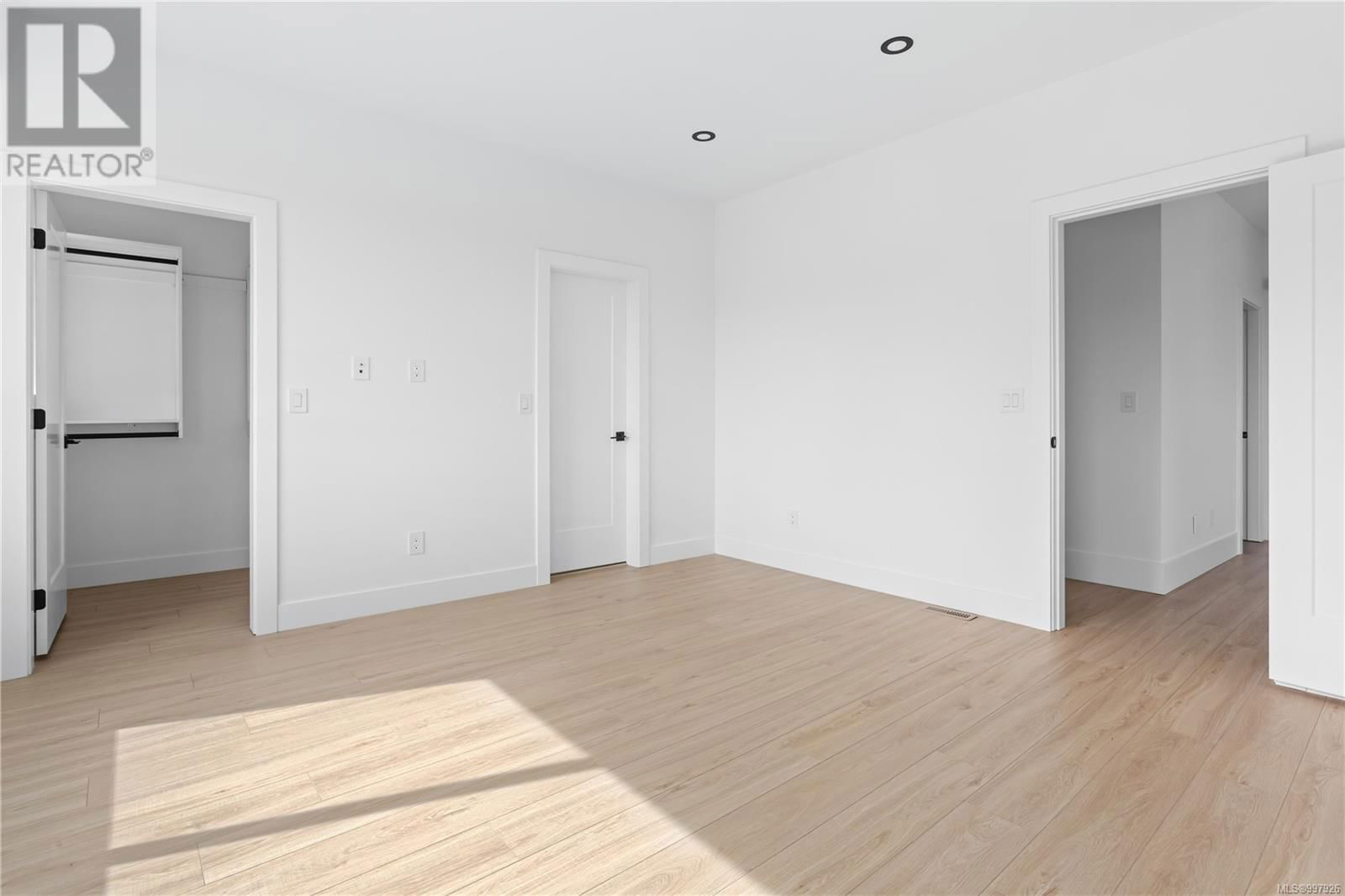 3460 CALDERA COURT Image 24
