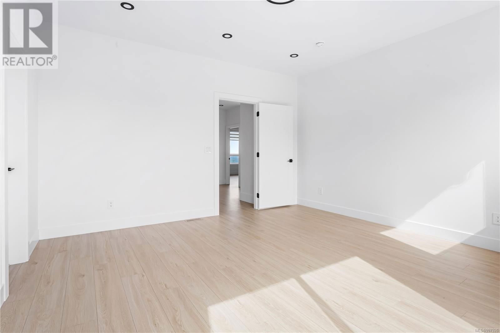 3460 CALDERA COURT Image 30