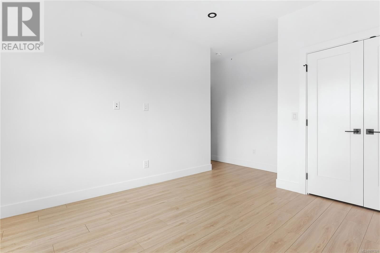 3460 CALDERA COURT Image 38