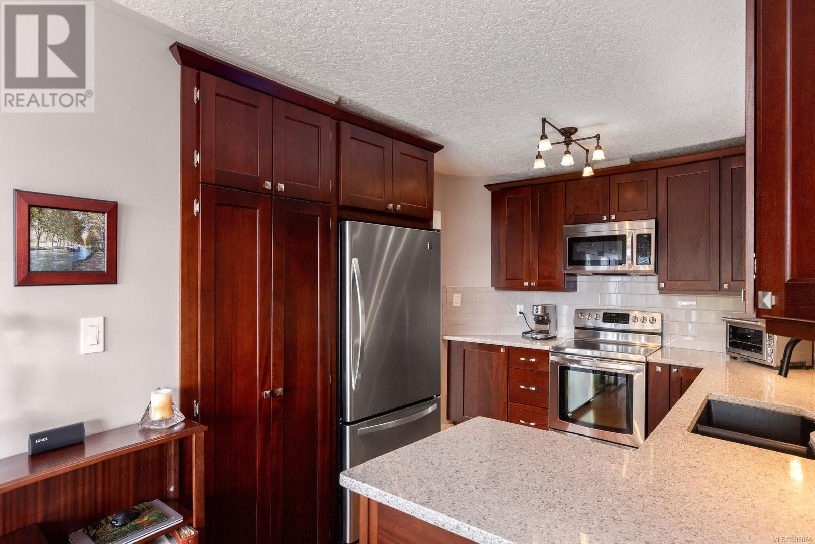 927 - 6880 WALLACE DRIVE Image 15
