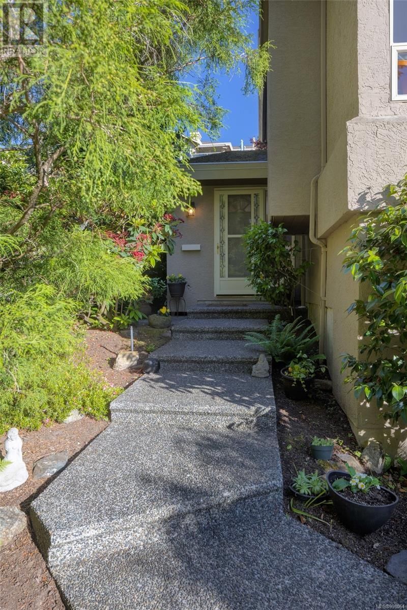 927 - 6880 WALLACE DRIVE Image 34