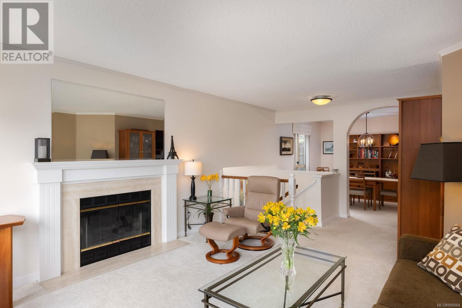 927 - 6880 WALLACE DRIVE Image 4