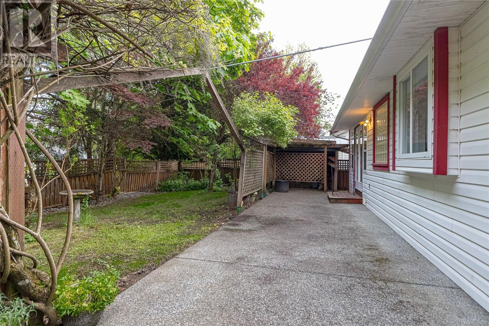 6279 LANE ROAD Image 32