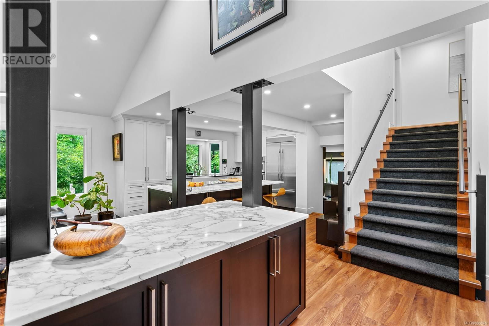 851 SAYWARD ROAD Image 24