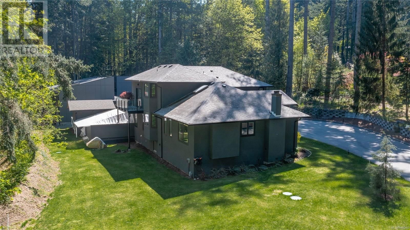 851 SAYWARD ROAD Image 76