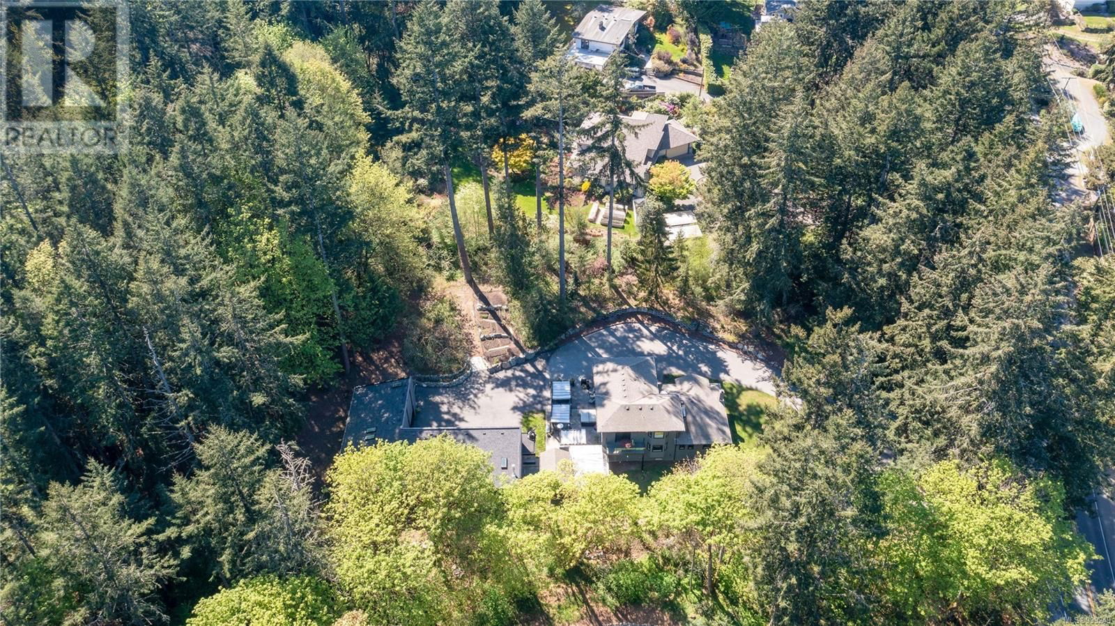 851 SAYWARD ROAD Image 79