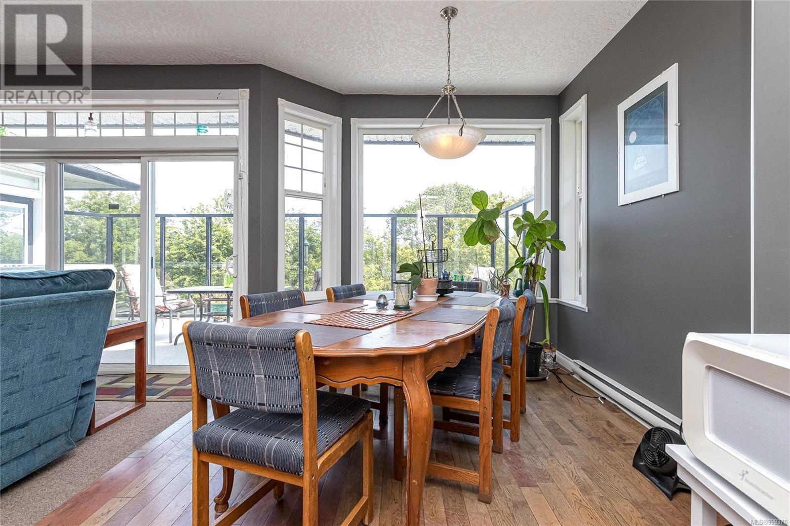 3831 ROWLAND AVENUE Image 14