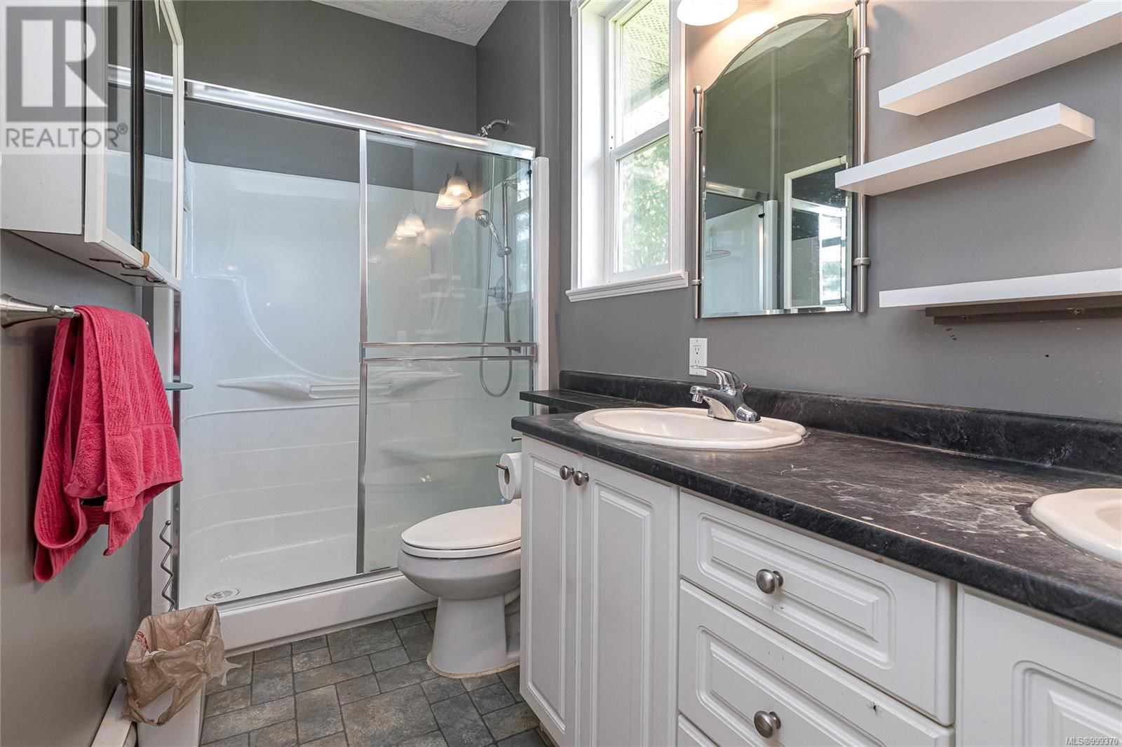 3831 ROWLAND AVENUE Image 20
