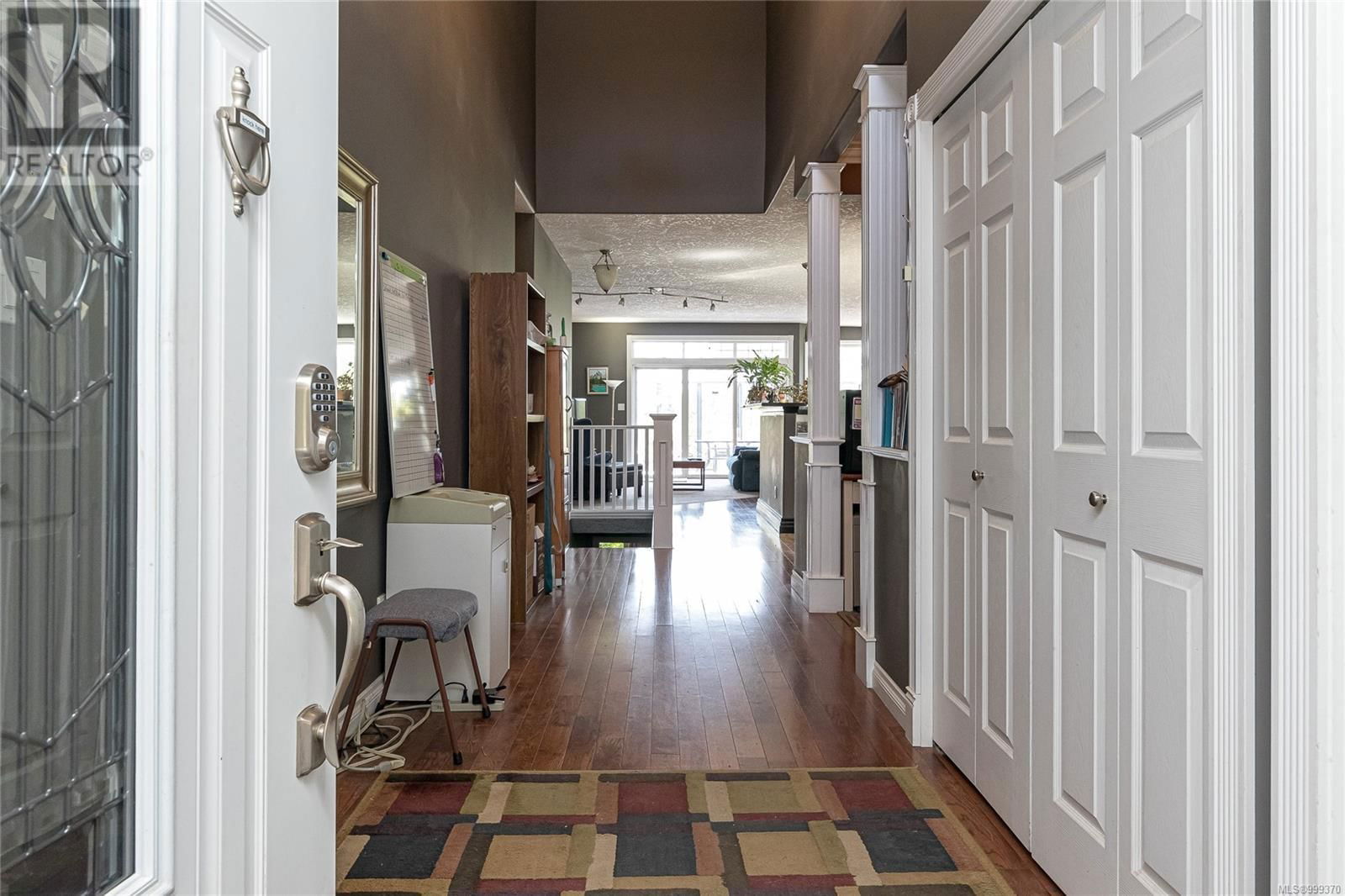 3831 ROWLAND AVENUE Image 4
