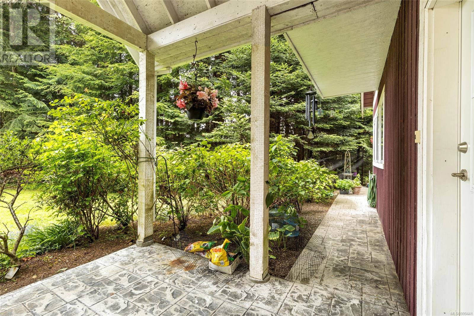 6280 SOOKE ROAD Image 41