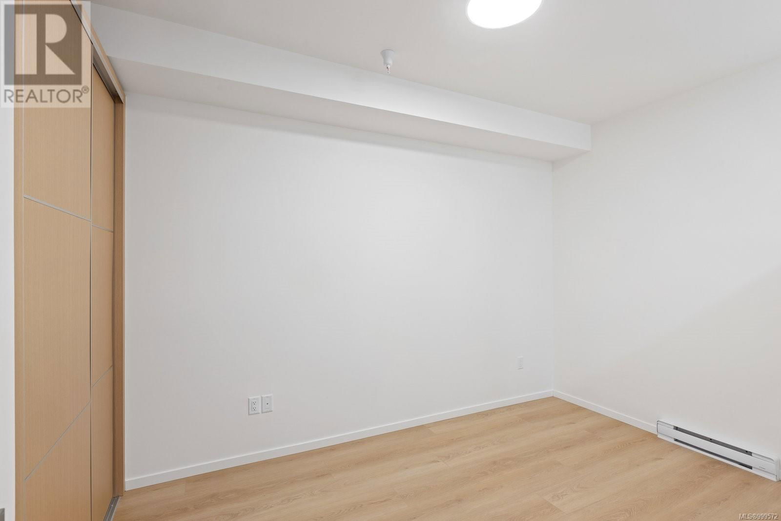 118 - 2374 OAKVILLE AVENUE Image 7