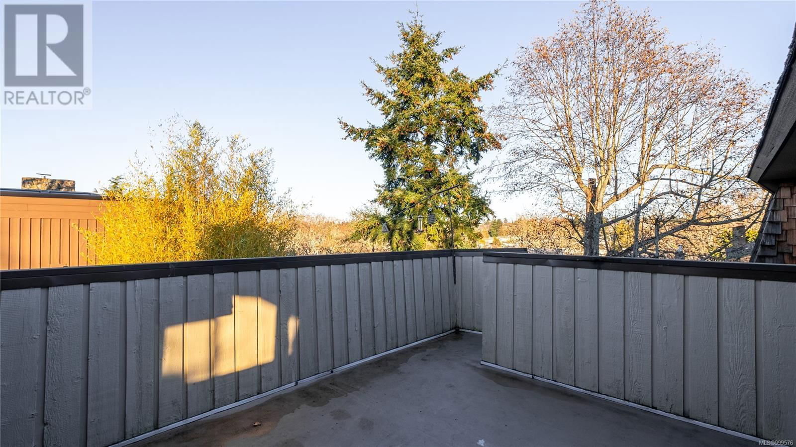 1616 BARKSDALE DRIVE Image 12