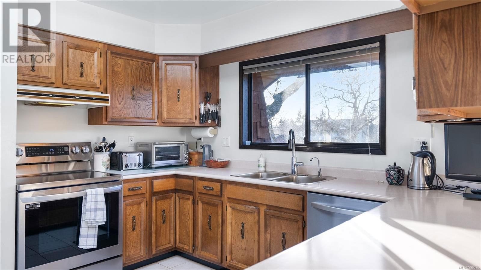 1616 BARKSDALE DRIVE Image 14