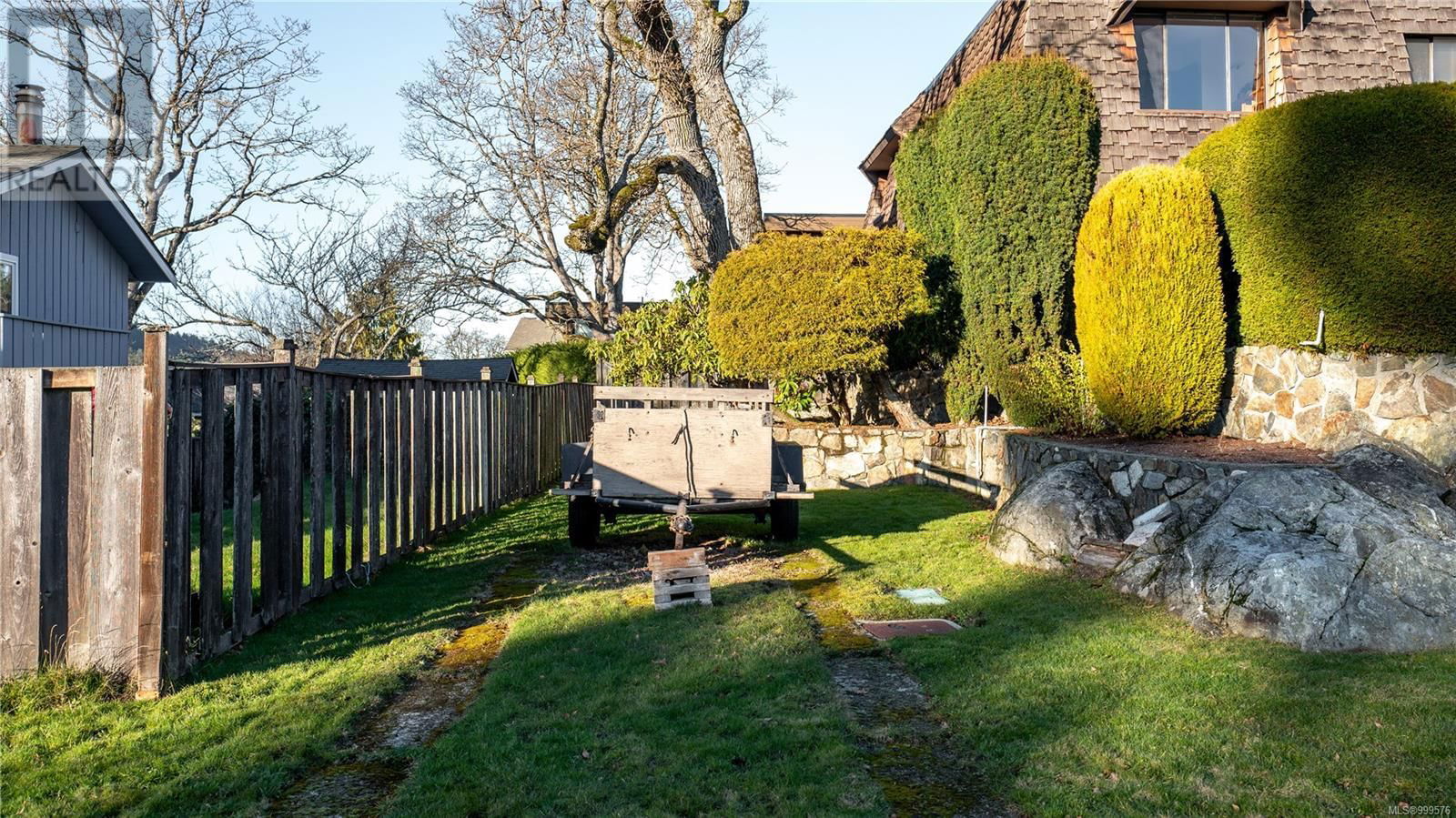 1616 BARKSDALE DRIVE Image 40