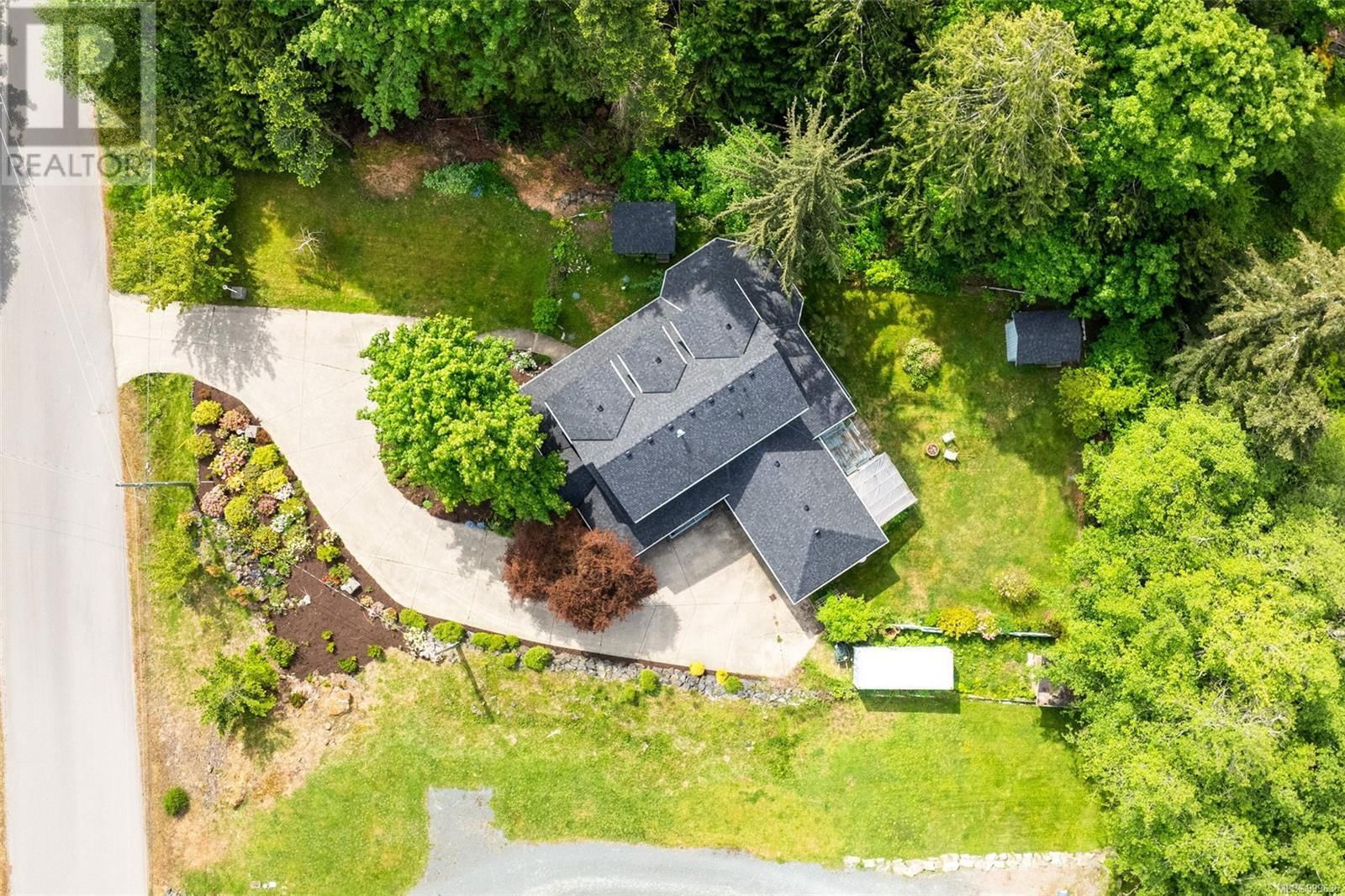 2102 MOWICH DRIVE Image 11