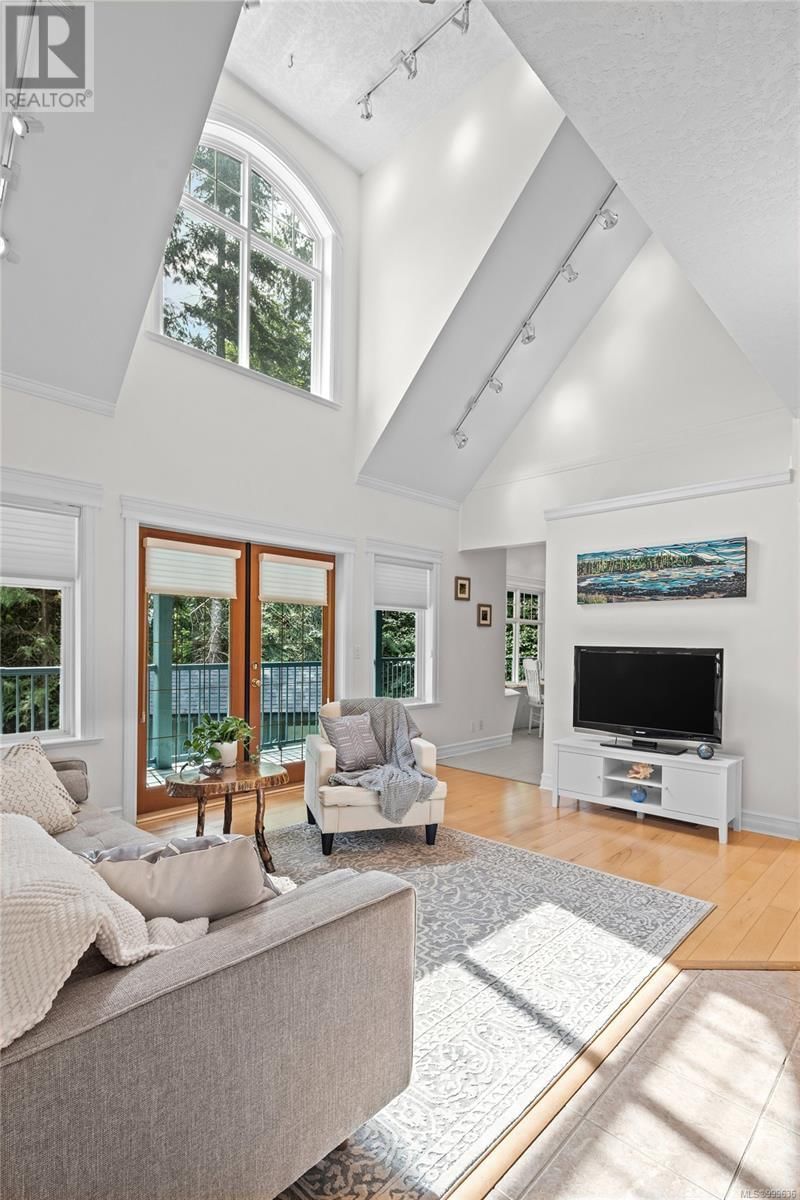 2102 MOWICH DRIVE Image 22