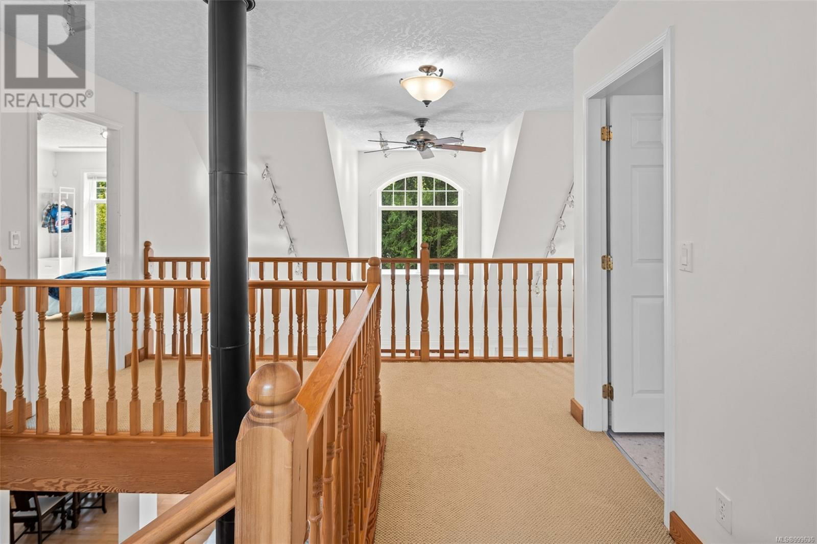 2102 MOWICH DRIVE Image 44