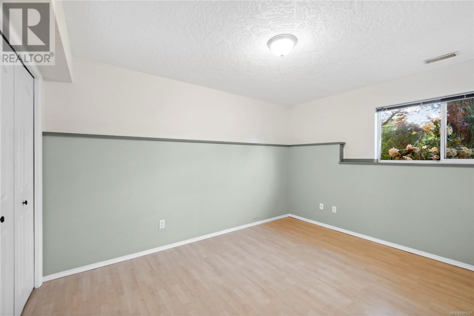 6395 GROVELAND DRIVE Image 10