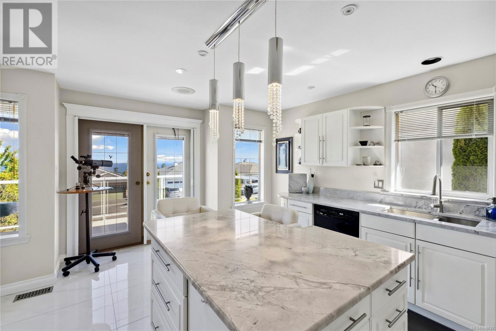 6395 GROVELAND DRIVE Image 39