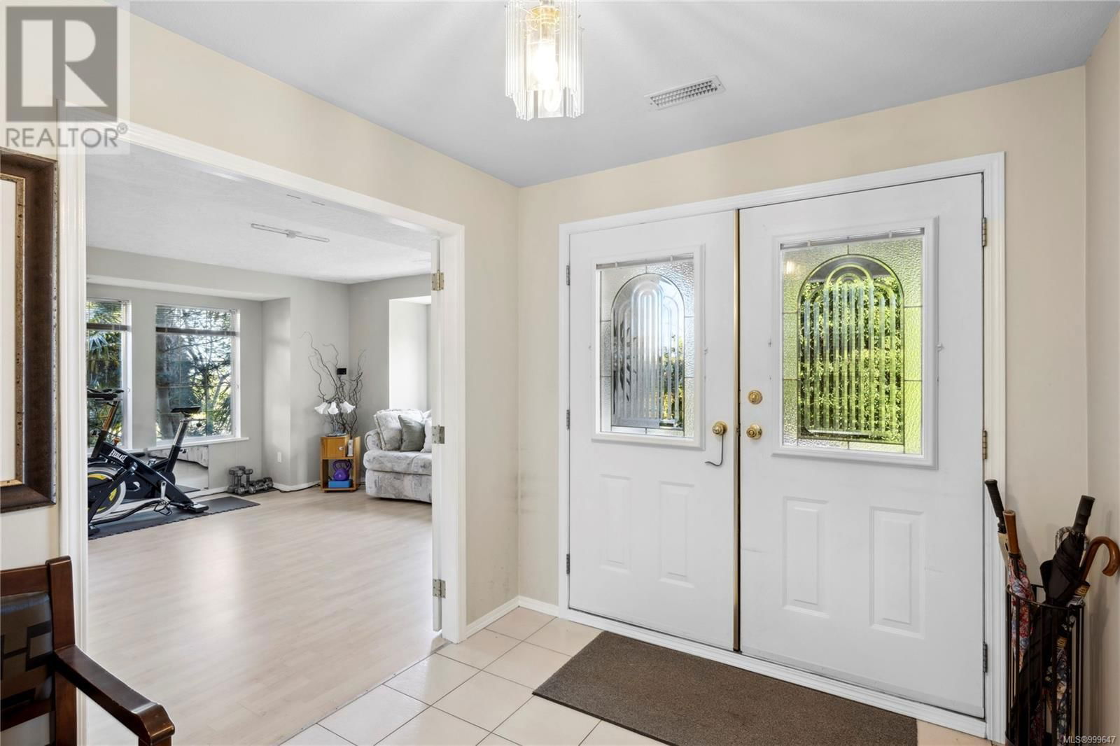 6395 GROVELAND DRIVE Image 5