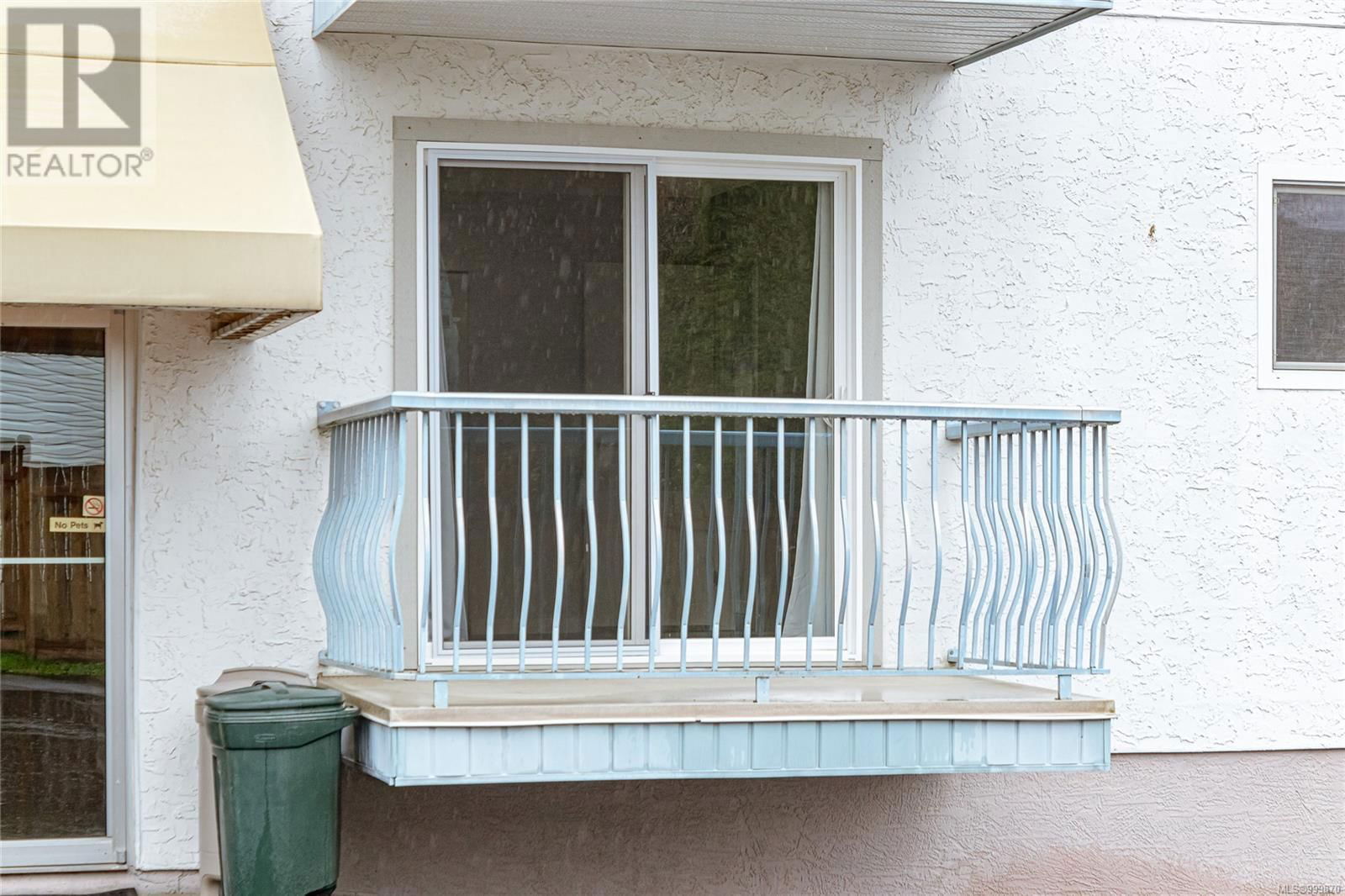 210 BAYVIEW AVENUE Image 7