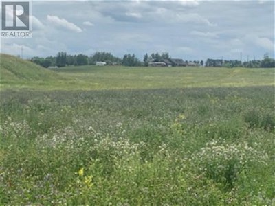 Image #1 of Commercial for Sale at 202 13412 Lakeland Drive, Lac Lae, Alberta