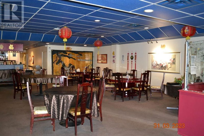 Image #1 of Restaurant for Sale at 511 70 Avenue Sw, Calgary, Alberta