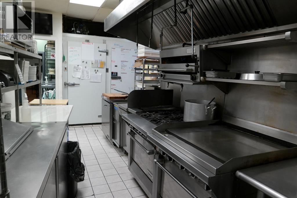 Image #1 of Restaurant for Sale at 8 186007 Priddis Valley Road W, Priddis, Alberta