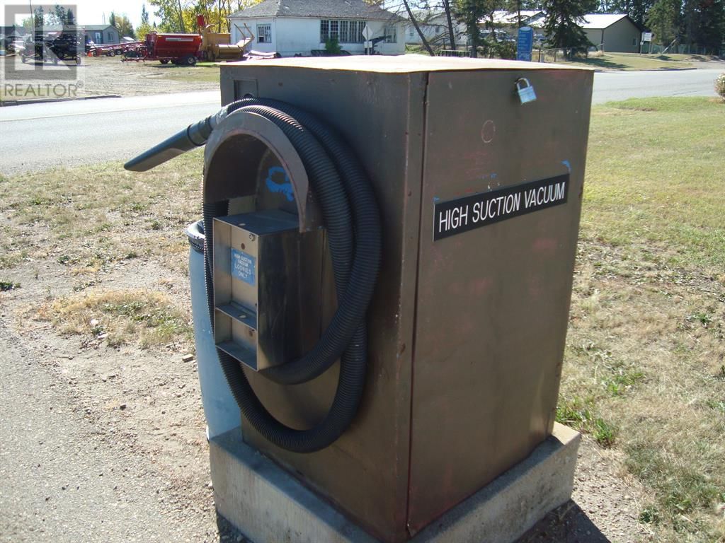 Image #1 of Business for Sale at 116 First Avenue, Trochu, Alberta