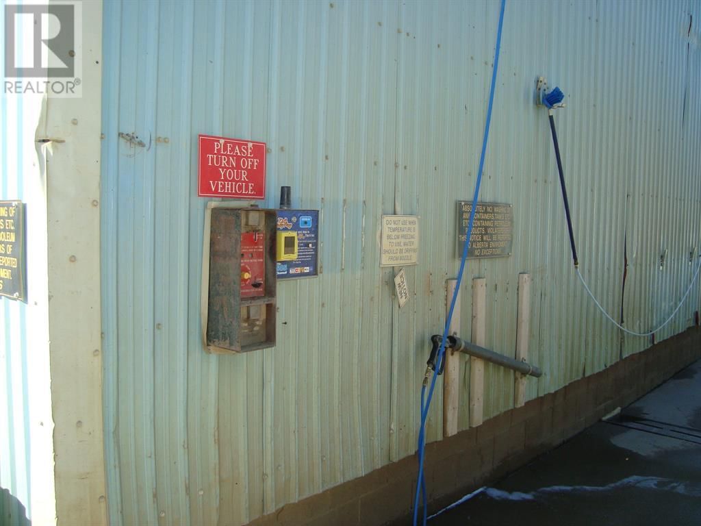Image #1 of Business for Sale at 116 First Avenue, Trochu, Alberta