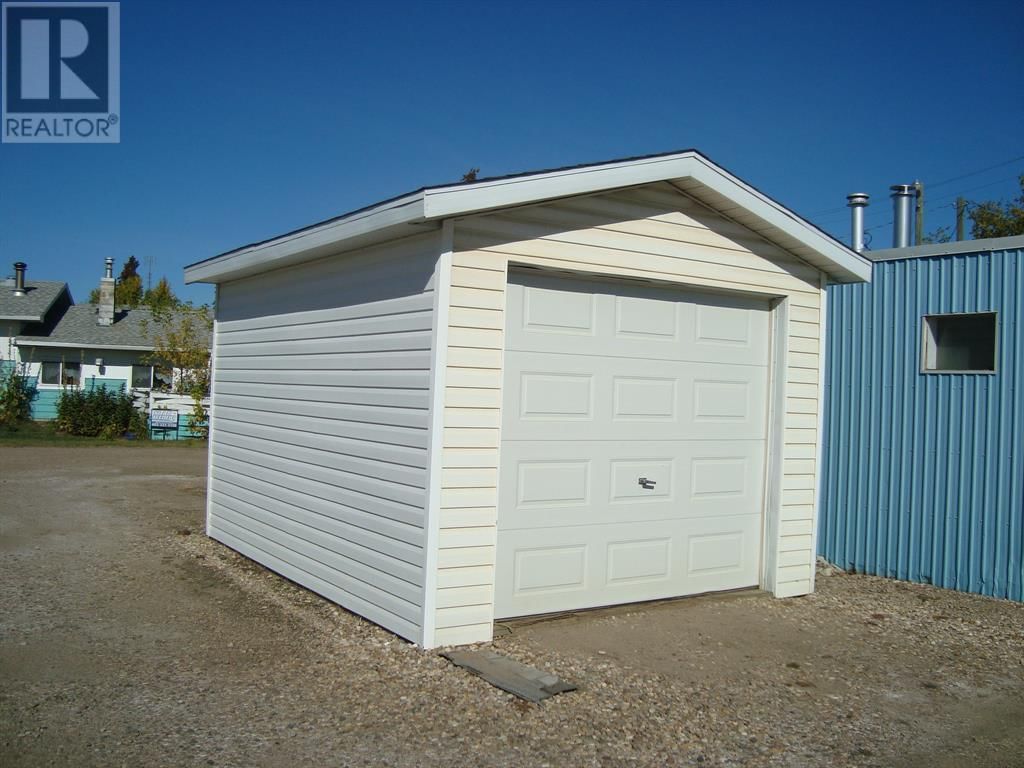 Image #1 of Business for Sale at 116 First Avenue, Trochu, Alberta