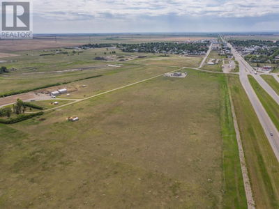 Image #1 of Commercial for Sale at 280 59 Avenue E, Claresholm, Alberta