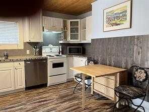 Image #1 of Business for Sale at 320 Railway Avenue E, Drumheller, Alberta