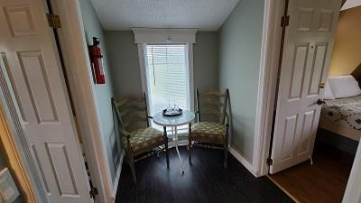 Image #1 of Business for Sale at 320 Railway Avenue E, Drumheller, Alberta