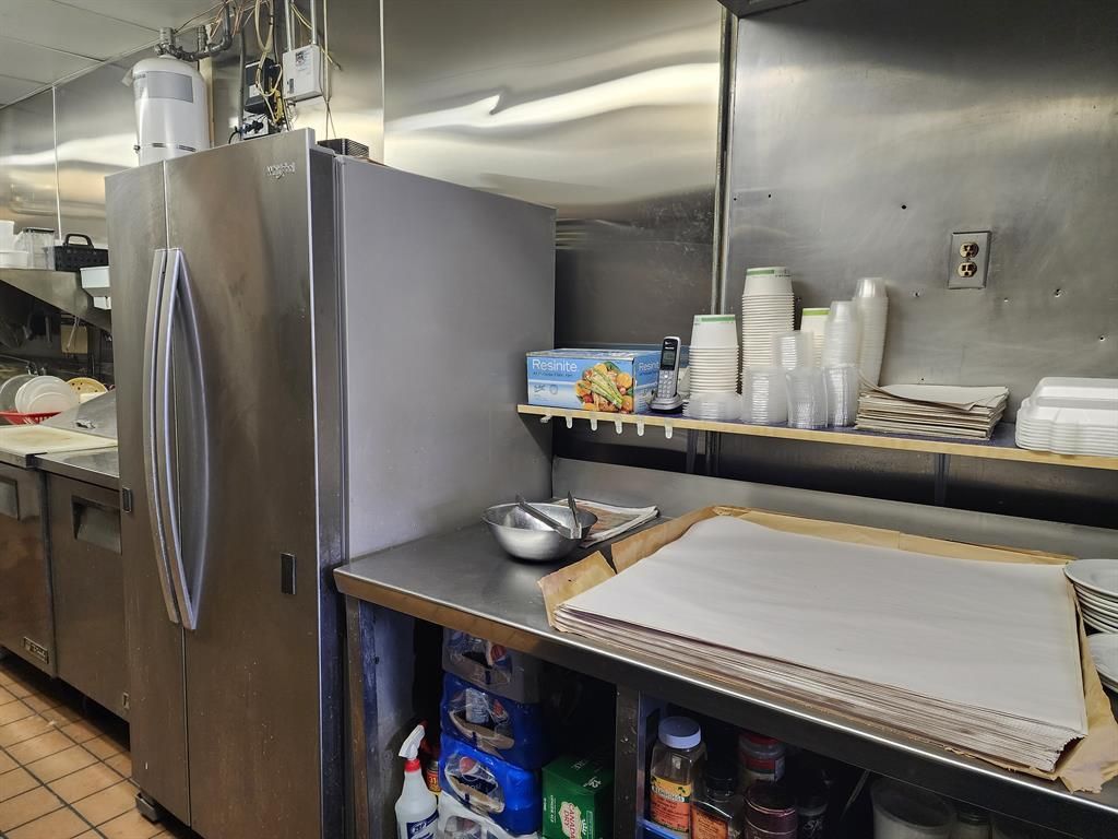Image #1 of Restaurant for Sale at Edmonton, Alberta