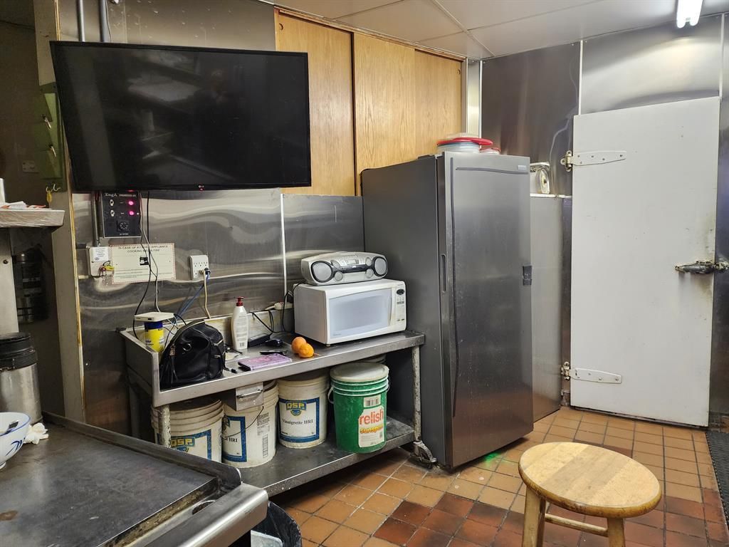 Image #1 of Restaurant for Sale at Edmonton, Alberta