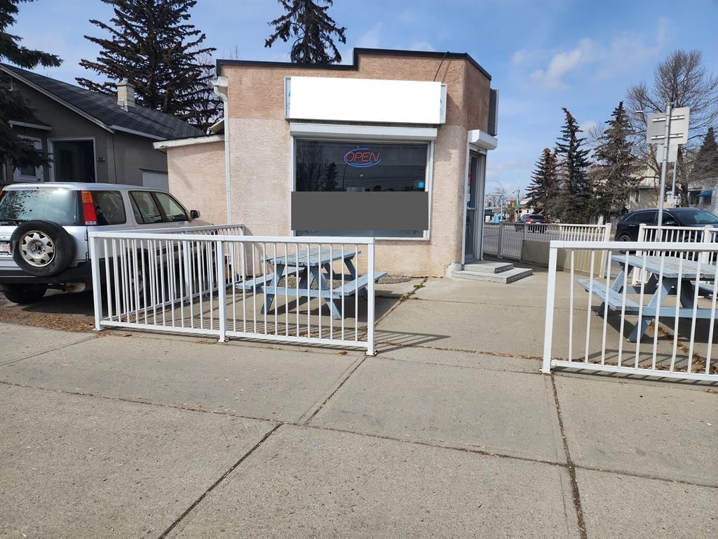 Image #1 of Restaurant for Sale at Edmonton, Alberta